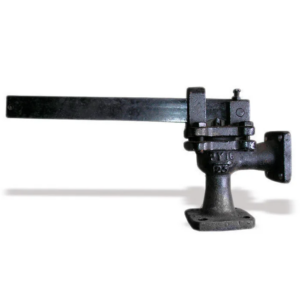 Предохранительный клапан фланцевый 150 мм 1,6 МПа 17ч19бр СЧ18