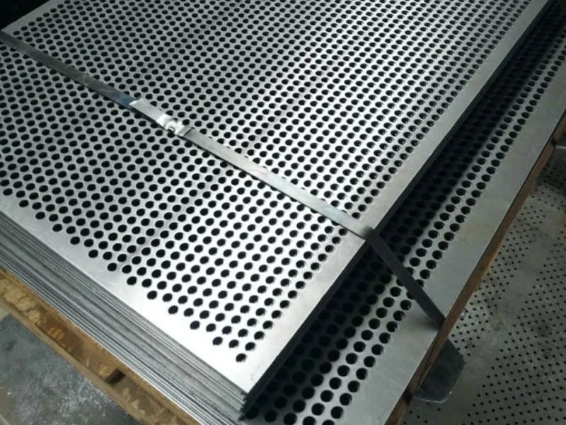 Стальной перфорированный лист Qg 1 мм 5 мм 7 мм Ст0 ГОСТ 19903-2015